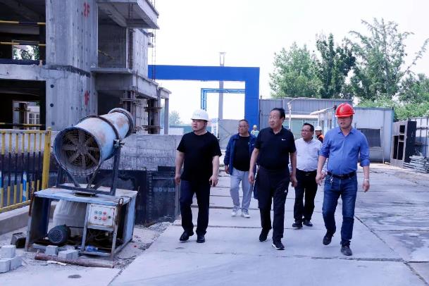 新蒲建設集團董事局主席蒞臨祿港佳苑項目調(diào)研指導